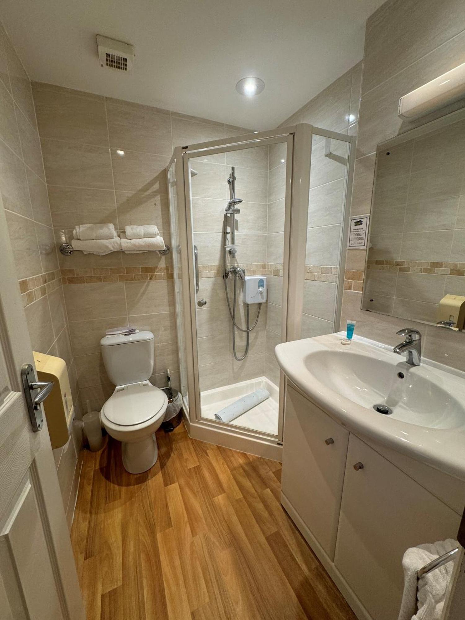 Haddon Hall Hotel AEGON International Pokoj fotografie